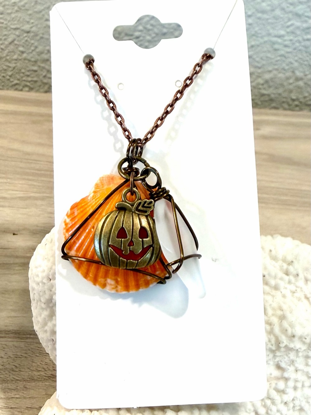 132. 🎃🎃🎃 Halloween Pumpkin Shell Pendant Necklace with sea glass
